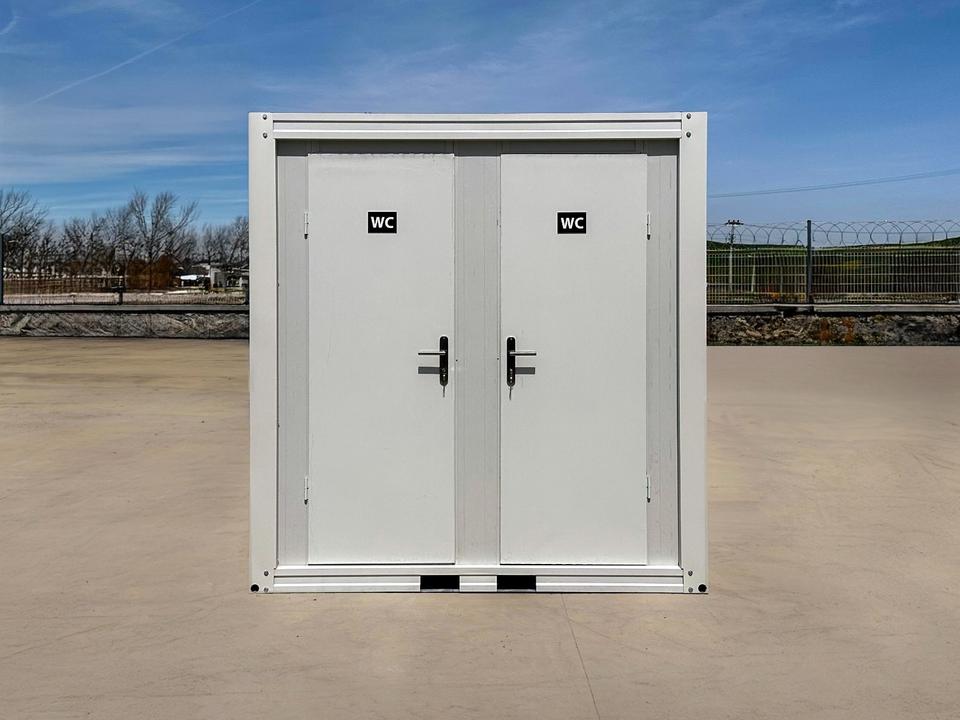 Contenedor sanitario nuevo de 2,20 × 1,20 m con doble WC