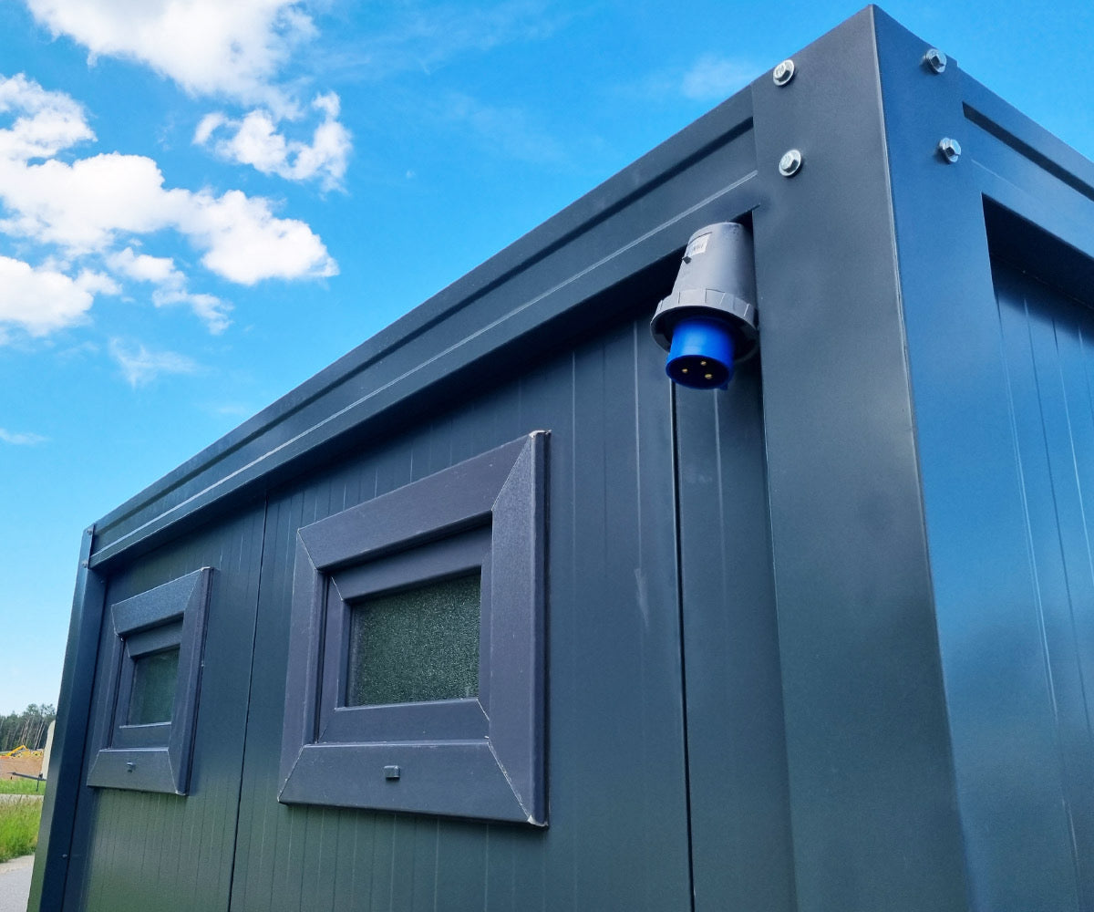 Contenedor sanitario nuevo de 2,40 × 1,20 m con doble cabina independiente