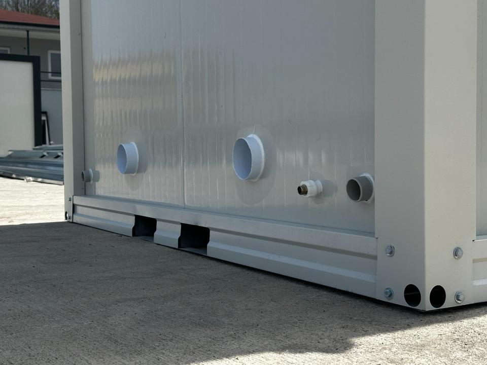 Contenedor sanitario nuevo de 2,20 × 1,20 m con doble WC