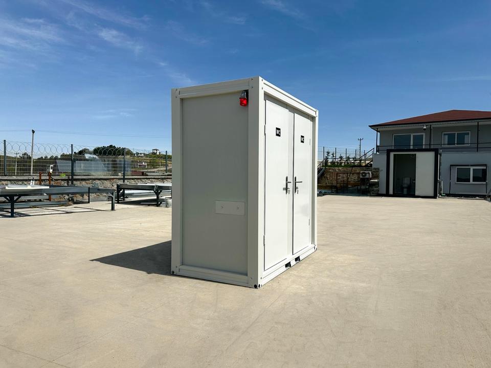 Contenedor sanitario nuevo de 2,20 × 1,20 m con doble WC