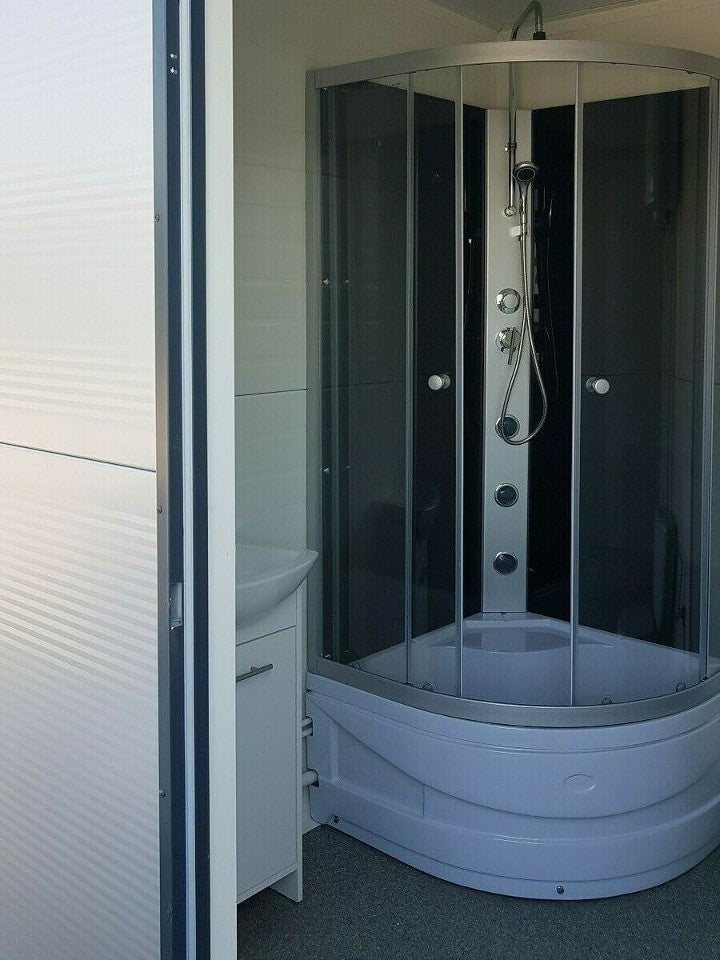 Contenedor sanitario nuevo de 2 × 2 × 2,8 m