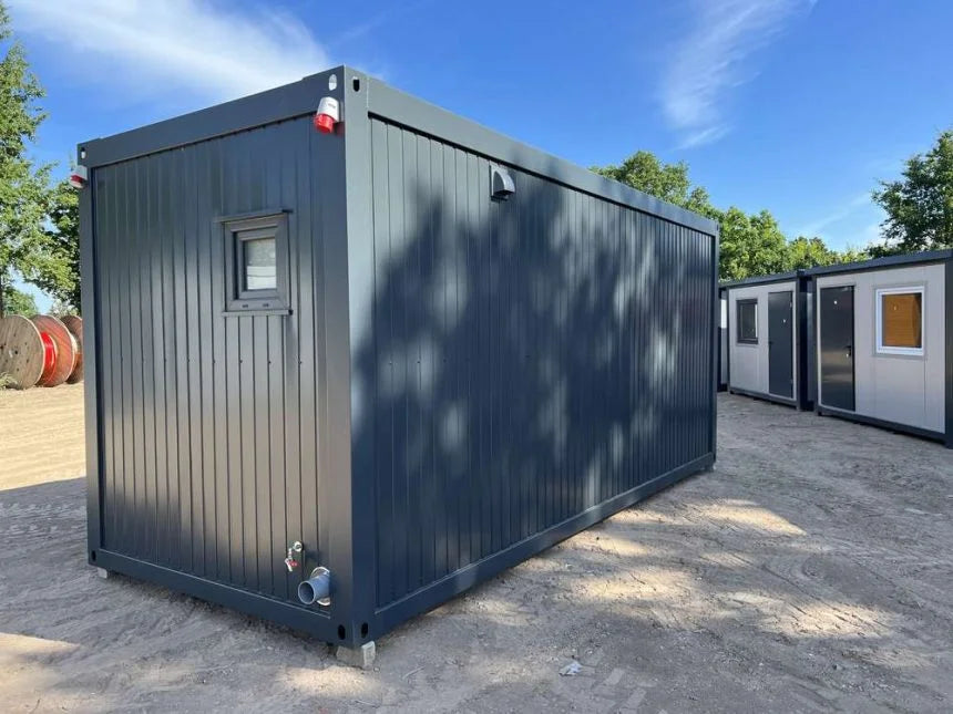 Contenedor habitable nuevo de 6,00 × 2,43 m con cocina americana, WC y ducha,