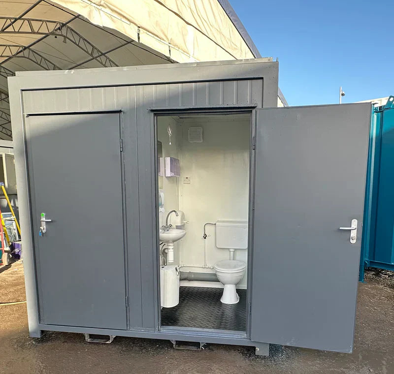 Contenedor sanitario nuevo de 2,4 × 1,5 m