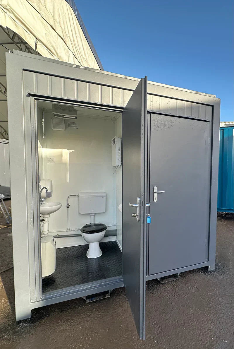 Contenedor sanitario nuevo de 2,4 × 1,5 m