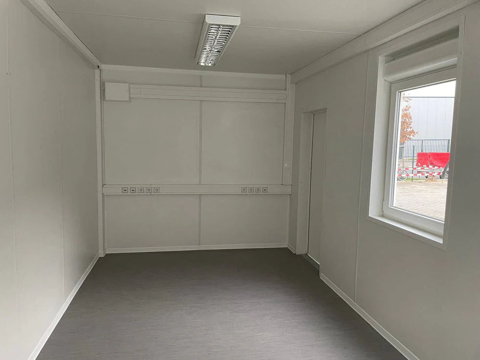 Contenedor oficina nuevo de 6 × 2,4 m