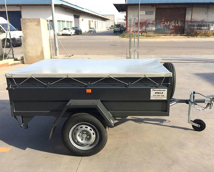 Remolque de Carga Nuevo con Lona Plana – 200 × 130 × 50 cm – MMA 750 kg