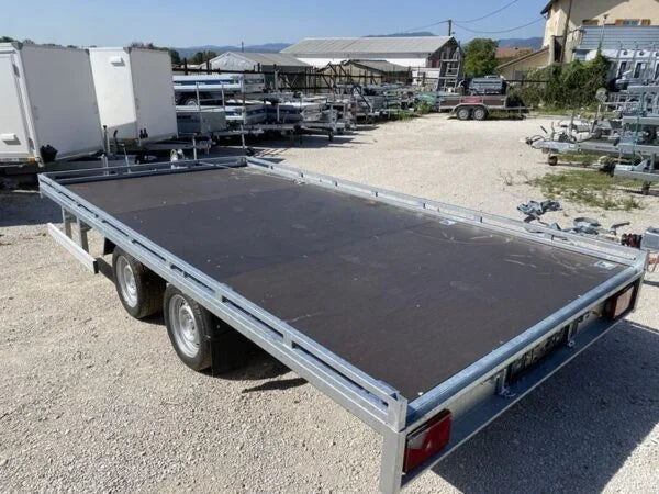 Remolque Plataforma Fija Boro ATLAS Nuevo con Rampas – 700 × 200 cm – MMA 3.500 kg
