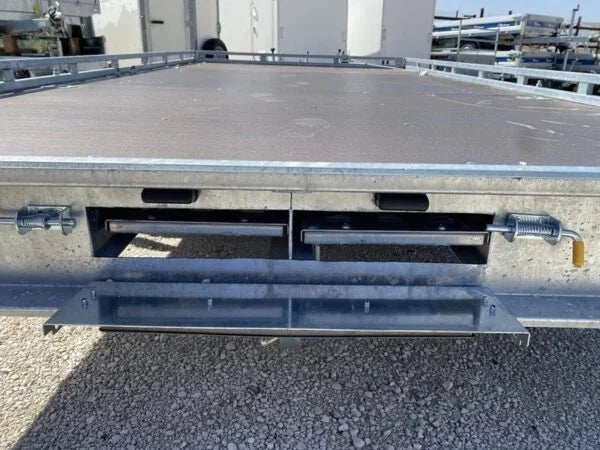 Remolque Plataforma Fija Boro ATLAS Nuevo con Rampas – 700 × 200 cm – MMA 3.500 kg