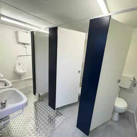 Bloque sanitario nuevo 3 + 1 de 4,8 × 2,7 m