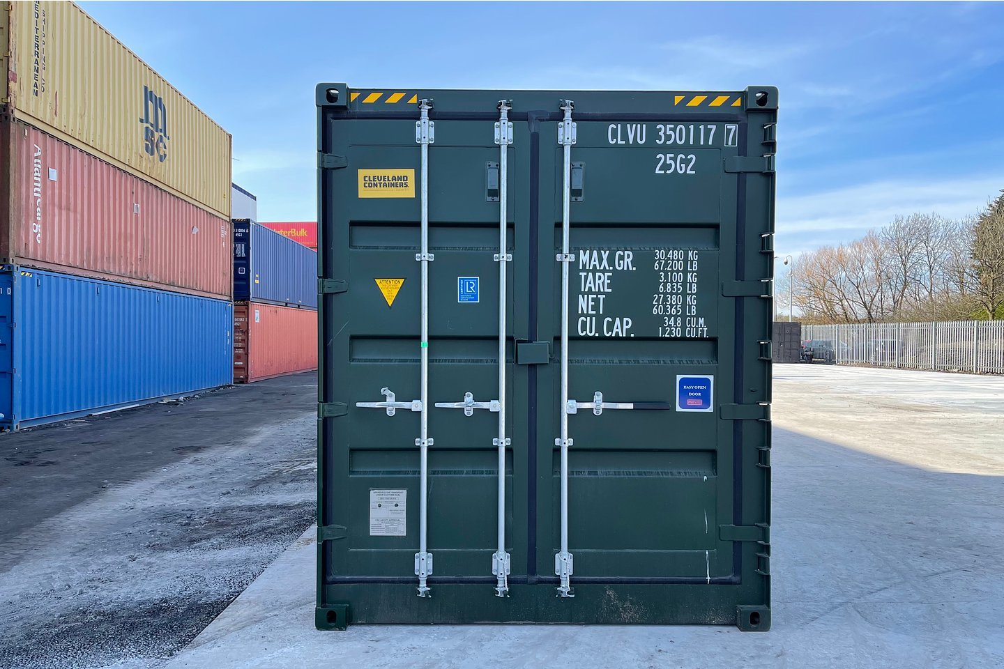 Contenedor marítimo nuevo de 20 pies High Cube (HC) con puertas laterales