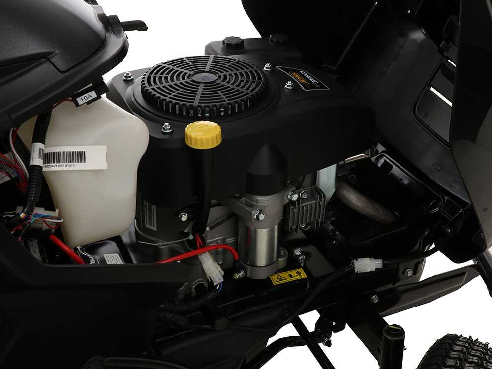 El Alpina AT3 98 A es un tractor cortacésped de gasolina equipado con un motor ST 350 Powered by STIGA de 352 cm³
