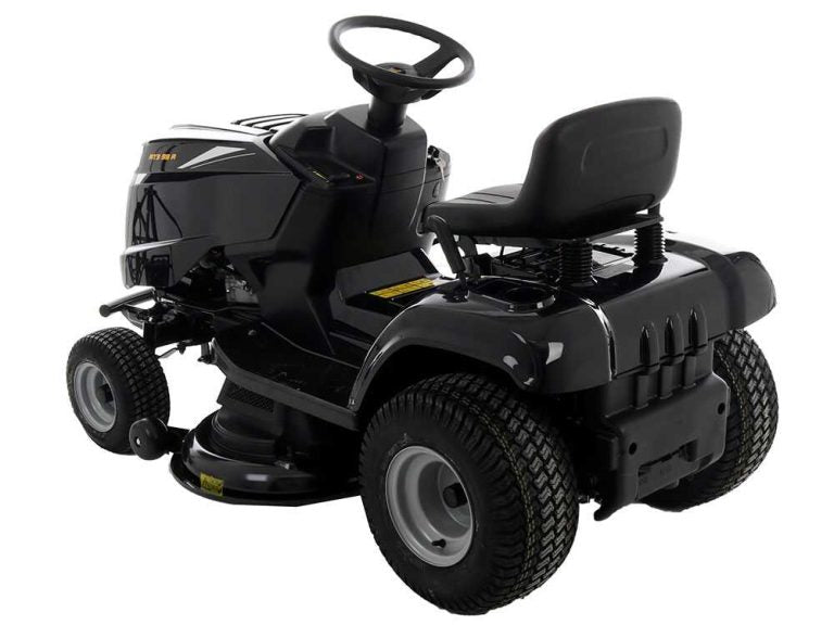 El Alpina AT3 98 A es un tractor cortacésped de gasolina equipado con un motor ST 350 Powered by STIGA de 352 cm³