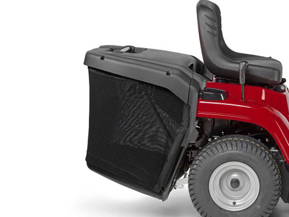 El Castelgarden XDC 140 es un tractor cortacésped de gasolina diseñado para el mantenimiento de jardines y superficies de césped. Está equipado con un motor STIGA ST 350 de 352 cm